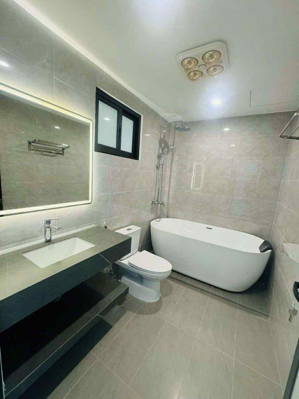 bán nhà Ngọc Thuỵ, 6 tầng thang máy, gara ôtô, full nội thất cơ bản 5