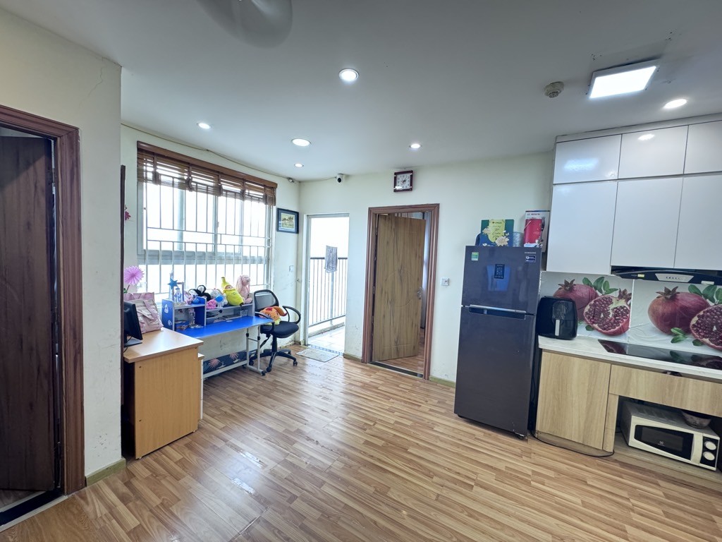 CĂN HỘ 89 PHÙNG - GẦN BV 103 – 2 NGỦ 2 VS SỔ ĐỎ CHUẨN 60M GIÁ 4x tỉ nhỏ 2