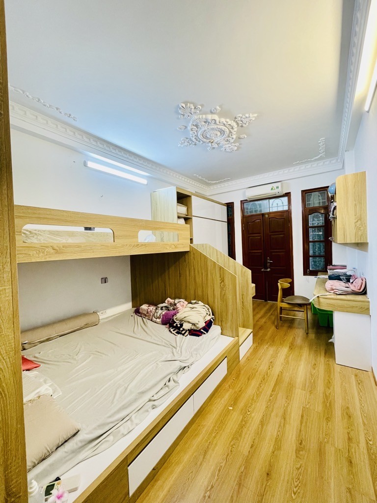 Nhà đẹp cần bán Đống Đa - Tặng full nội thất - Ngõ thoáng 4