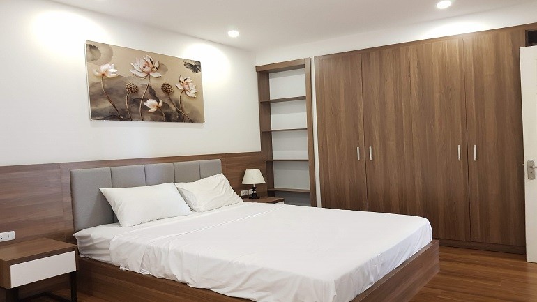 Cho thuê Căn hộ chung cư đường Xuân Diệu, Phường Quảng An, Diện tích 140m², Giá 26 Triệu/tháng 10