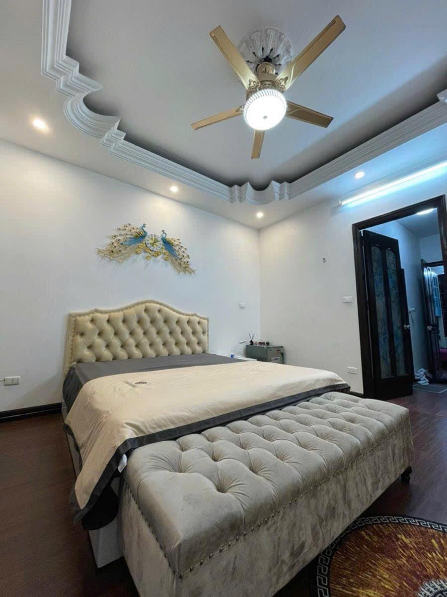 Bán nhà mặt ngõ phố Bạch Mai, Hai Bà Trưng, phân lô, lô góc 2 mặt ngõ ô tô tránh. Giá 34 tỷ 3