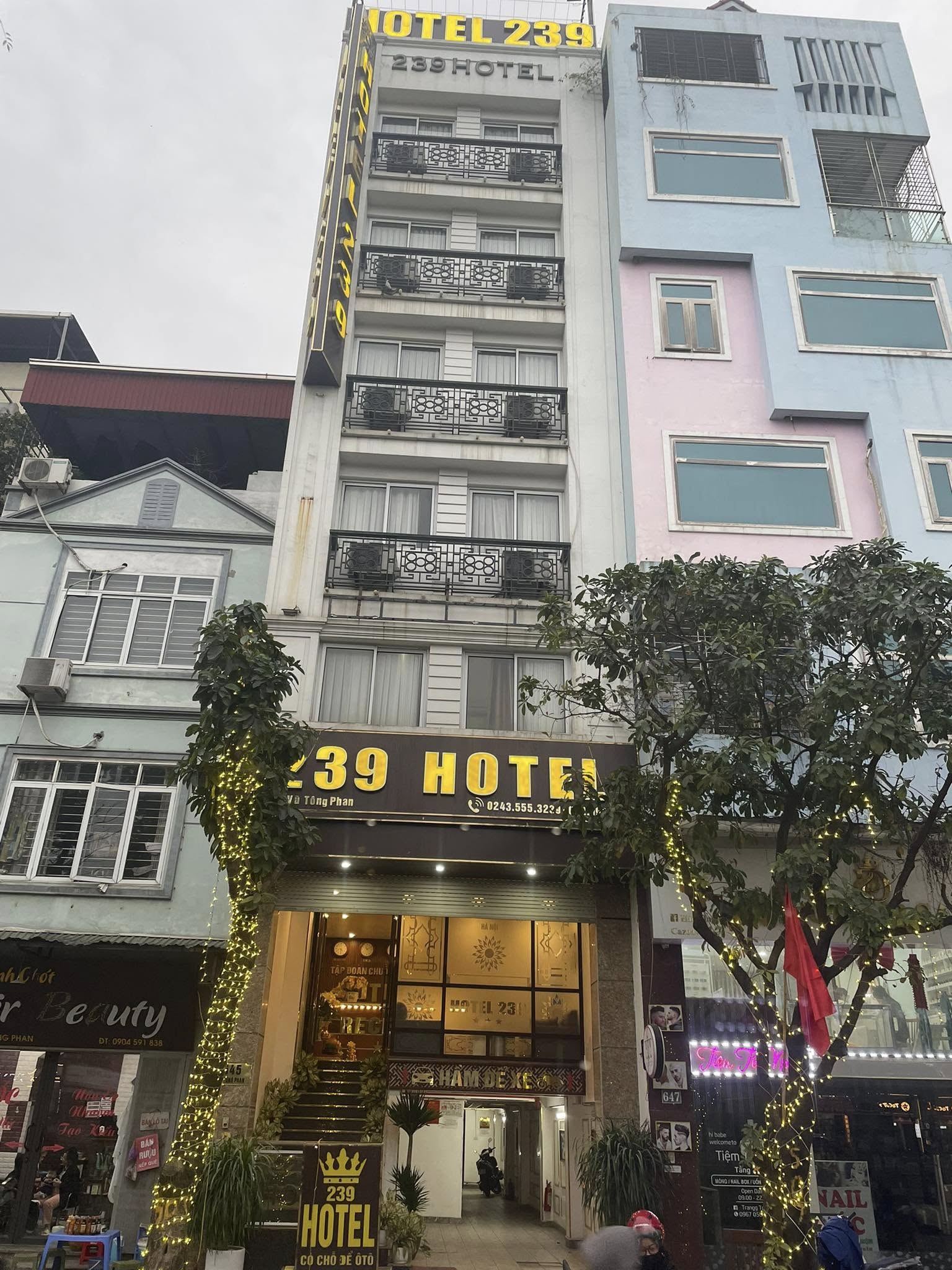 Siêu phẩm Khách sạn 7 tầng Vũ Tông Phan TX 115m2 cho thuê 100tr giá 55 tỷ view sông Tô Lịch xanh 2