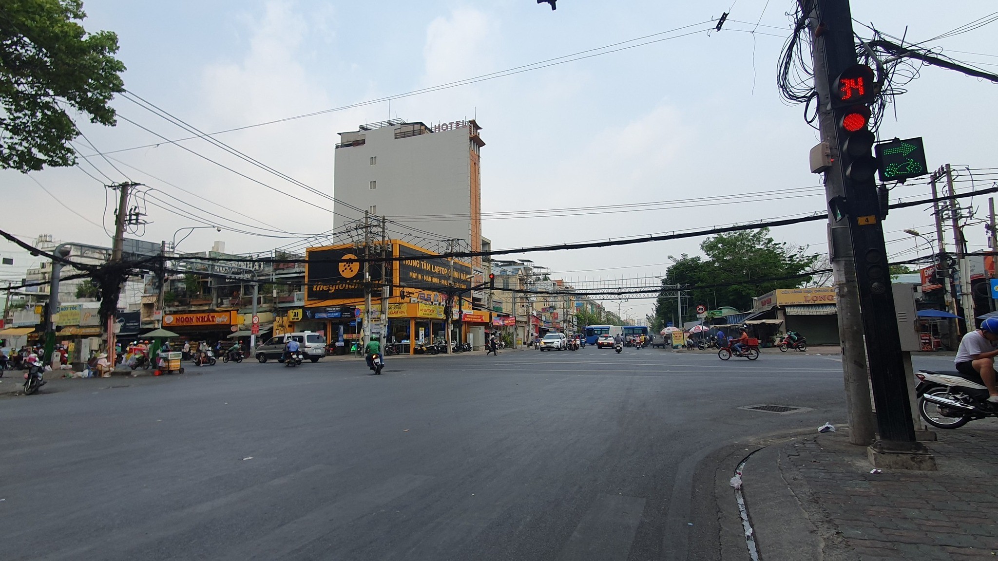 Bán nhà mặt tiền Tạ Quang Bửu, ngang 8m, dòng tiền 50tr/ tháng chỉ 13 tỷ 5