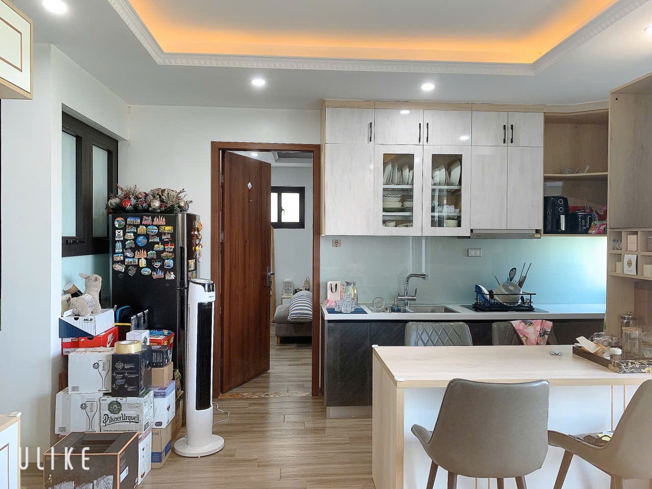 Cho thuê Căn Apartment 1N1K tại ngõ 193 Trích Sài. Ban công rộng thoáng View hồ Tây. Chỉ 12tr 5