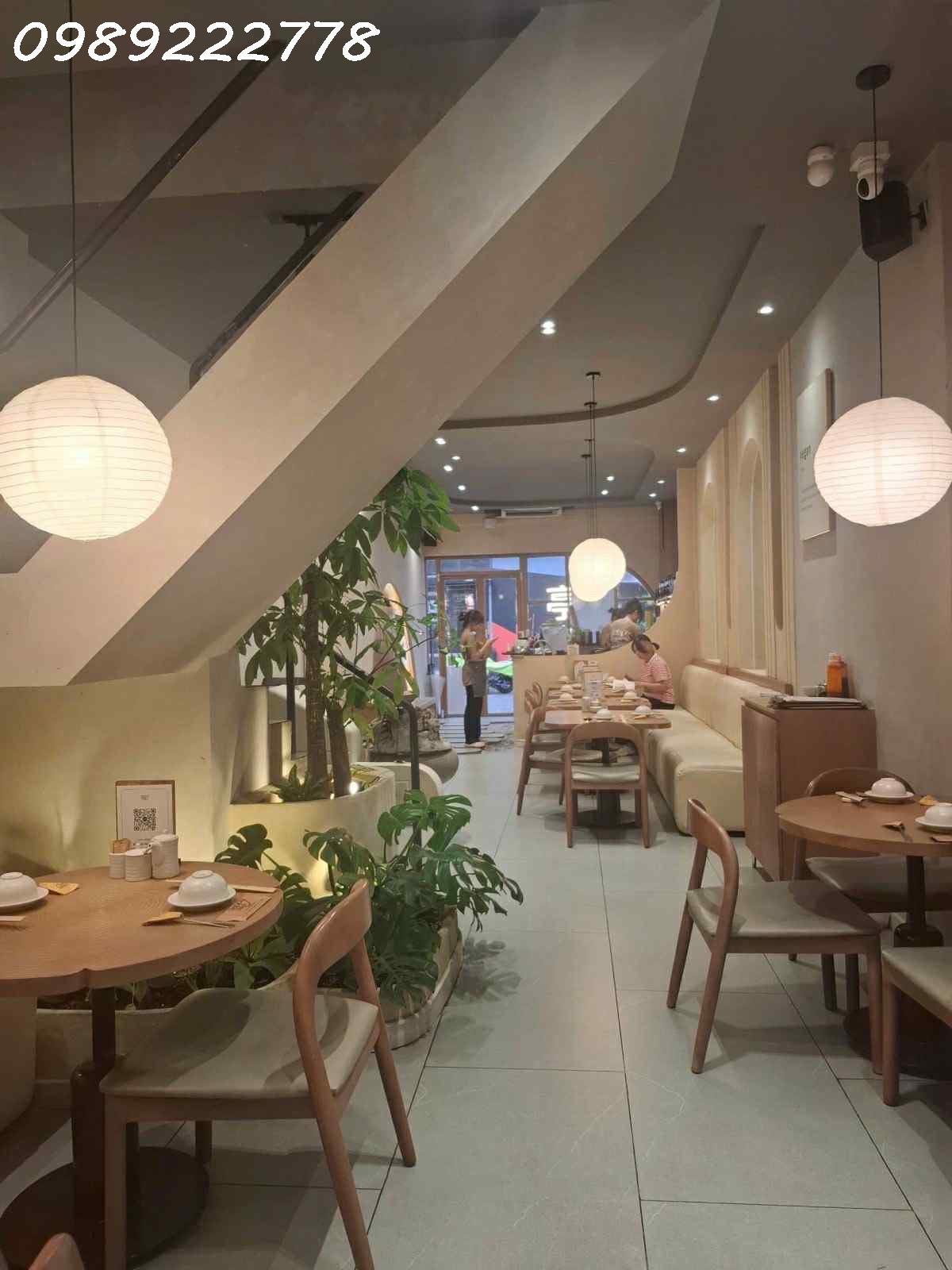 [#QUẬN_1] - MẶT TIỀN P. NGUYỄN CƯ TRINH – DÒNG TIỀN 600 TR/N- 4TẦNG- SỔ VUÔNG VỨC ,HOÀN CÔNG ĐỦ 3