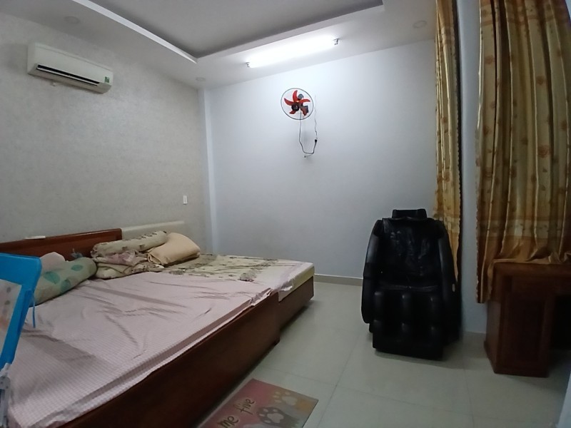 Bán nhà 3 tầng, 3PN Trần Thị Điệu, Phước Long, TP HCM. DT 95m2, SH, giá 7.35 tỷ. LH 0933125879 4