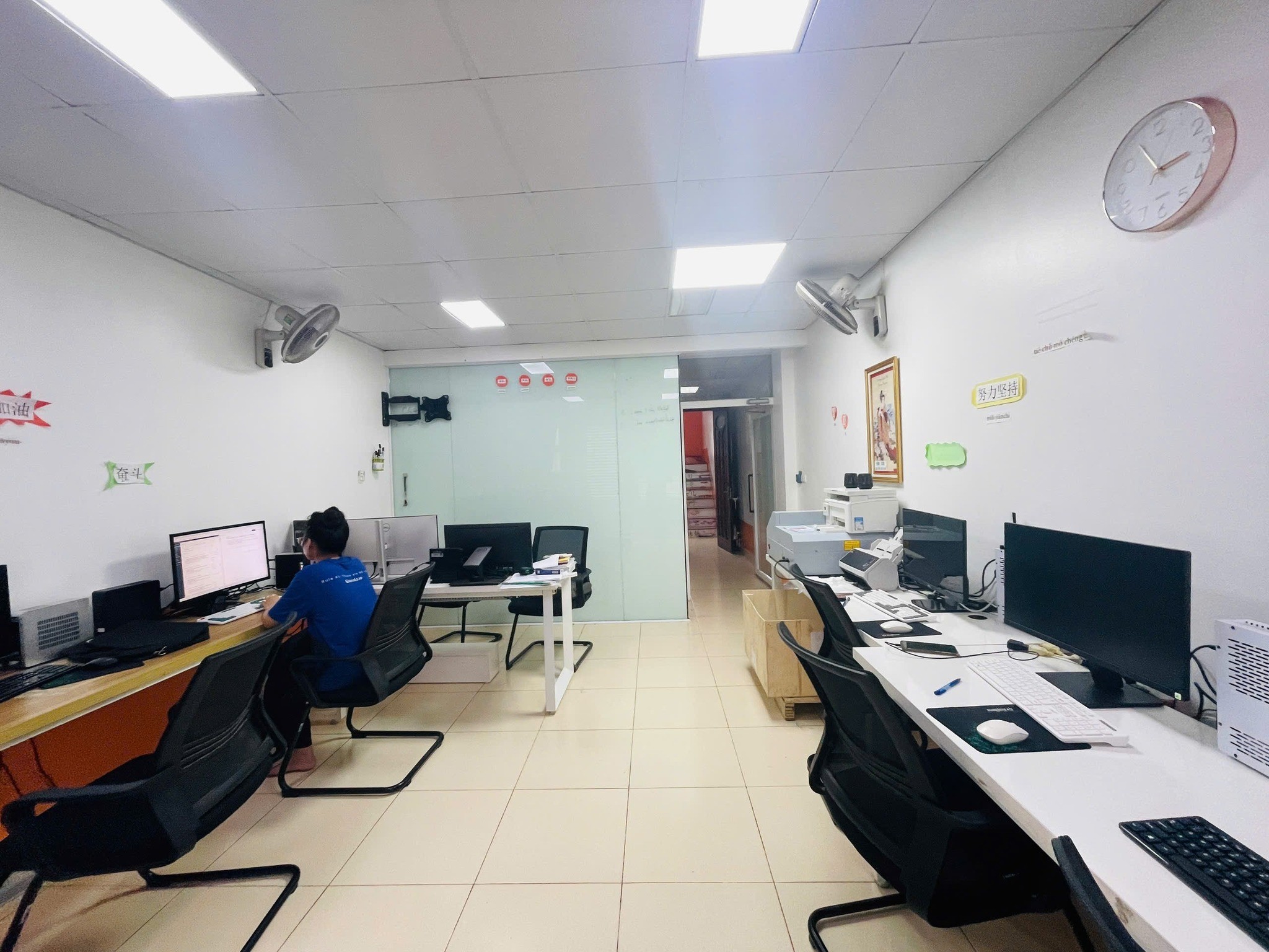 BÁN NHÀ KHUẤT DUY TIẾN, OTO TRÁNH VỈA HÈ KINH DOANH, 6 TẦNG THANG MÁY, NHỈNH 20 TỶ 2