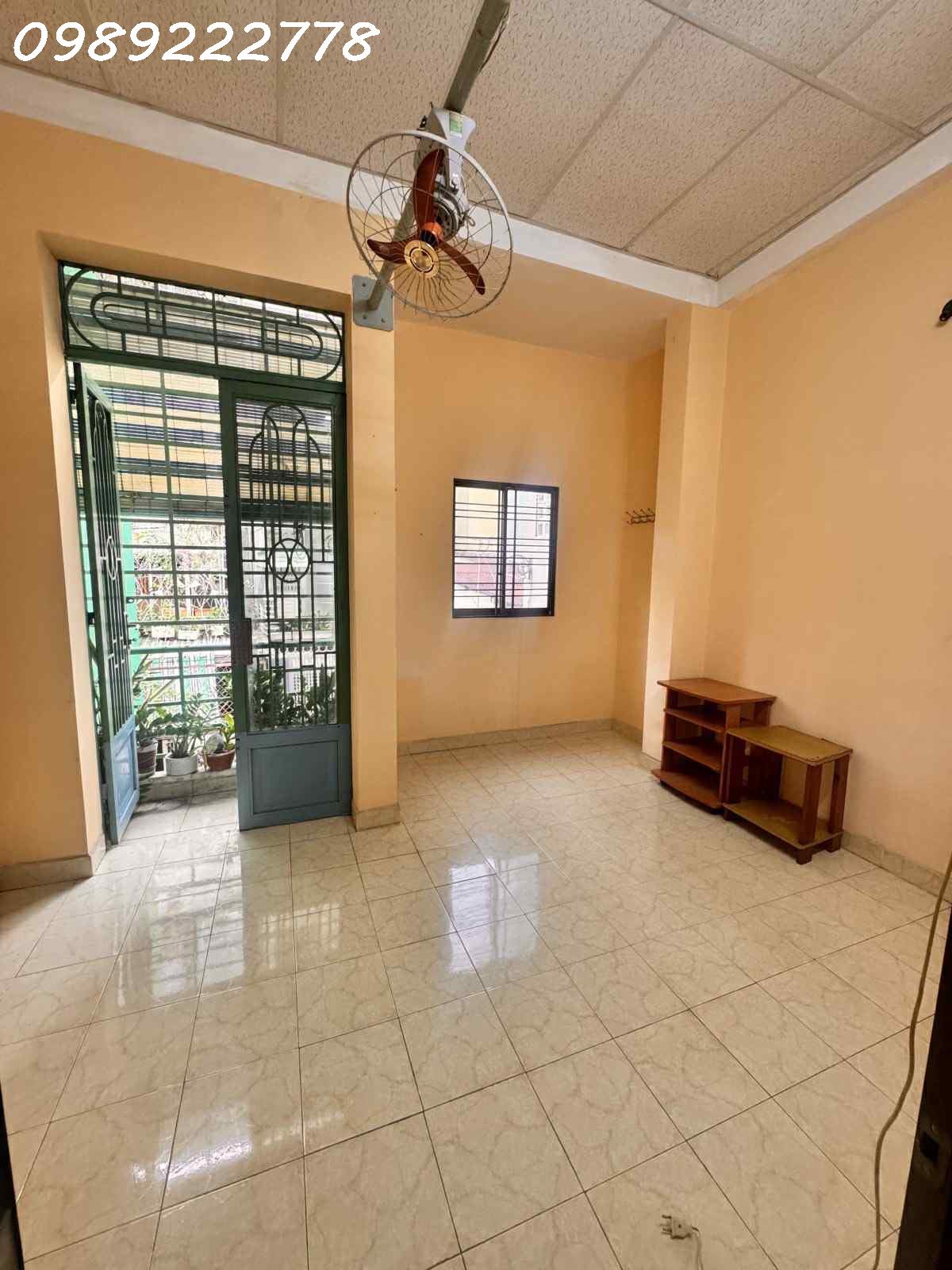 BÁN NHÀ GẤP NGUYỄN  TRÃI .Q1 - 33M2 NGANG 4M - 4 TẦNG - GẦN HXH - TRẦN ĐÌNH XU - NGUYỄN CƯ TRINH - 4
