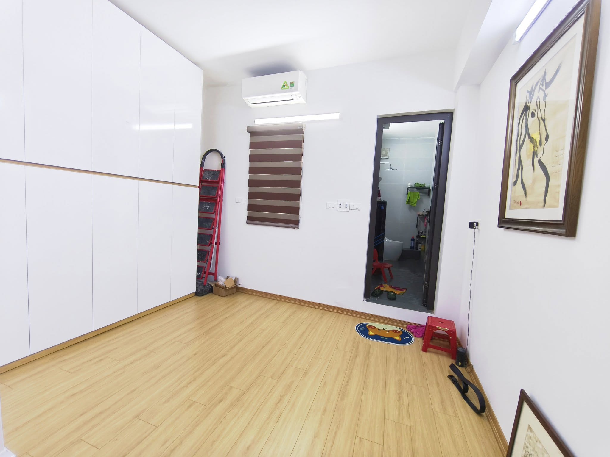 VỊ TRÍ HIẾM-NHÀ MẶT NGÕ LÝ QUỐC SƯ-30M 5T 9xTỶ-SỔ ĐẸP-GẦN NHÀ THỜ LỚN-TIỆN ÍCH NGẬP TRÀN