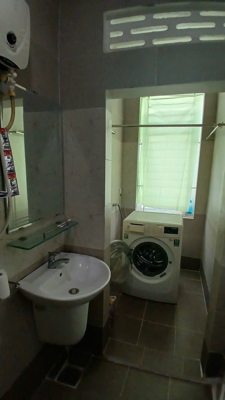 Bán nhà TTTP hẻm Trần nhật duật 49m2 giá rẻ chỉ 3ty2 5