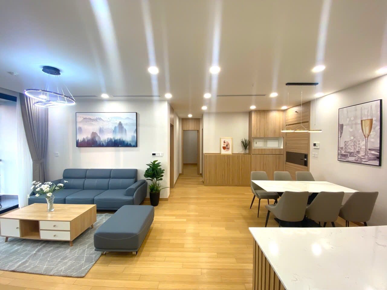 Nhu cầu thuê căn hộ The Zei Mỹ Đình 2 ngủ, full nội thất. Đẹp.