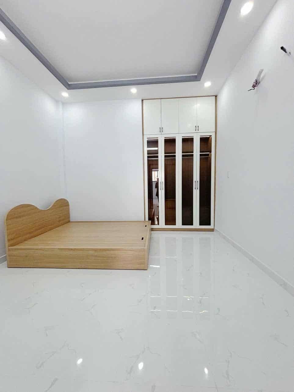 NHÀ 2 TẦNG MỚI 100% 44m2 (4X11M) MỚI 100% Ở NGAY, HẺM 4M THÔNG TRƯƠNG PHƯỚC PHAN GIÁP LÊ VĂN QUỚI 4