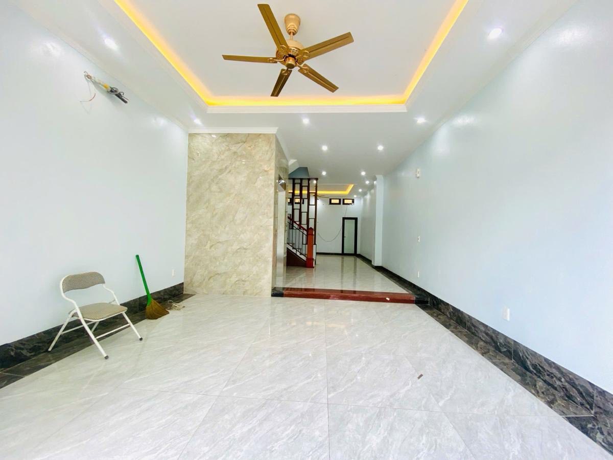 Bán nhà phân lô - oto - kinh doanh đỉnh phố Thịnh Liệt - Hoàng Mai, 76m2 CHỈ 16,1T 3