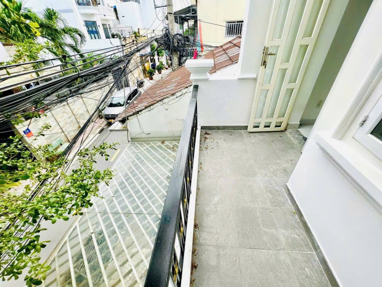 NHÀ 3 TẦNG BTCT VỪA Ở VỪA KINH DOANH MẶT TIỀN TÂN THỚI HIỆP 9 45M2 GẦN ST MEGA MARKET. SÁT BÊN TOÀ 4