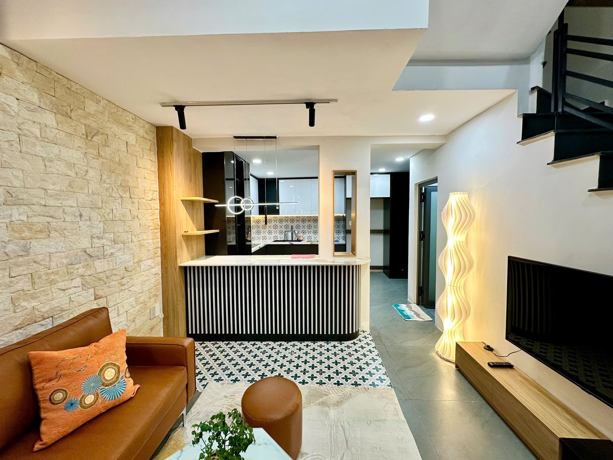 BÁN NHÀ MỚI THIẾT KẾ HIỆN ĐẠI 3 TẦNG HẺM ĐƯỜNG THÁP BÀ VĨNH THỌ 2