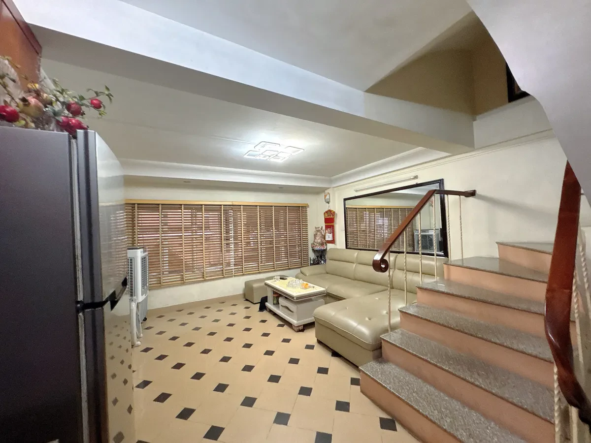 Bán Nhà An Xá 24/30m2. 6 tầng. mặt tiền 4.1m. giá 6.8 tỷ Ba Đình Hà Nội 2