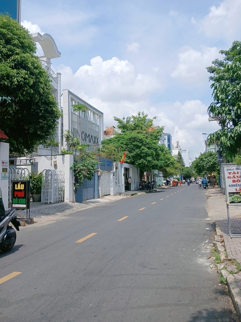 Bán nhà mặt tiền Trần Khánh Dư-ngang 4m-5PN-nhà mới-kinh doanh sầm uất