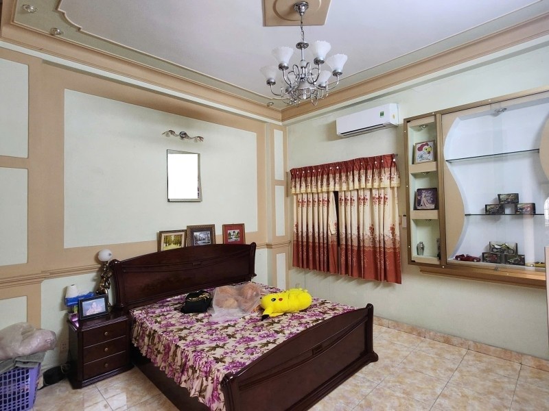 Bán nhà hẻm 8m Lũy Bán Bích-ngang 4m-4PN-sổ vuông-khu phân lô-dân trí- 3
