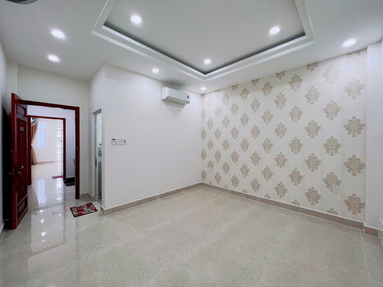 Cho thuê Nhà mặt tiền sát bên Vạn Phúc city, Diện tích 250m², trệt 3 lâu,5PN,Giá 20 Tr 3