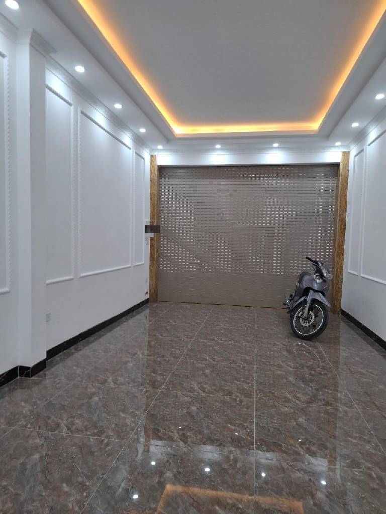 Cần bán Nhà mặt tiền đường Lĩnh Nam, Phường Mai Động, Diện tích 71m², Giá 18.5 Tỷ 2