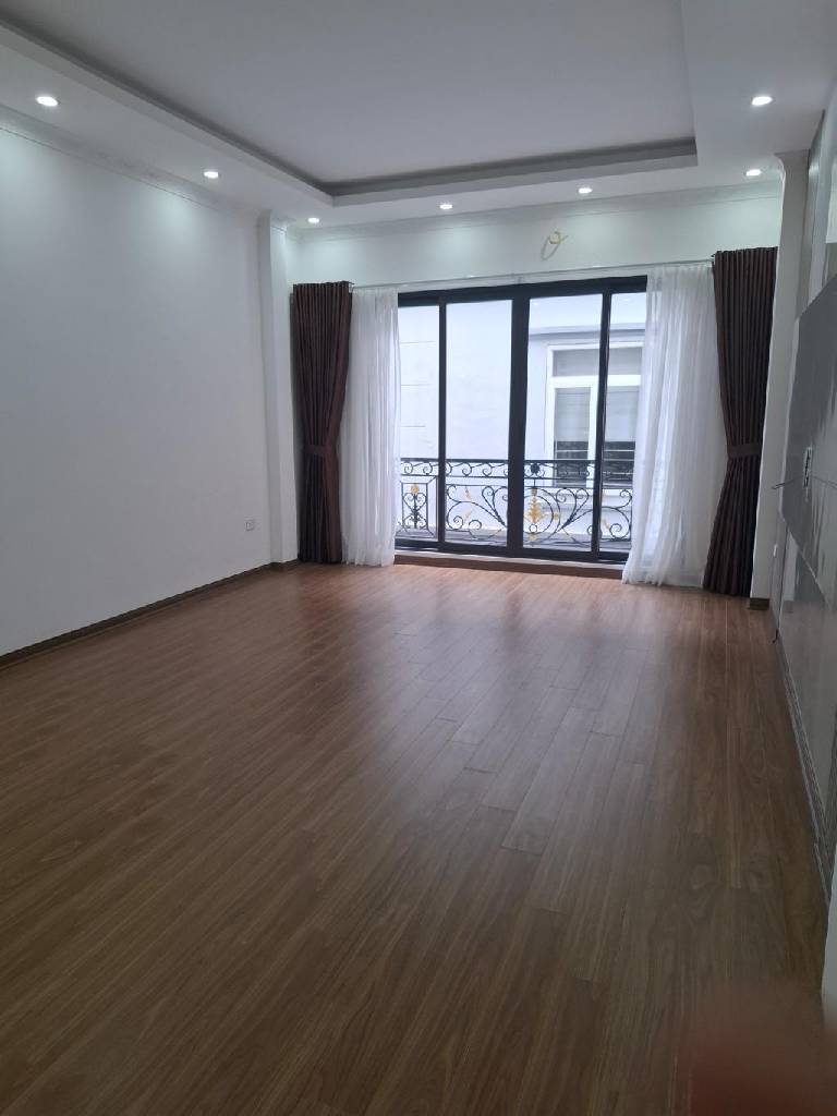 Cần bán Nhà mặt tiền đường Lĩnh Nam, Phường Mai Động, Diện tích 71m², Giá 18.5 Tỷ 3