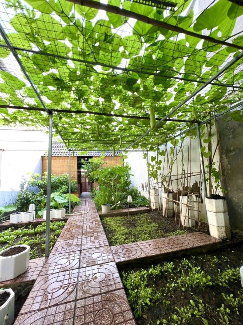 Bán nhà Đường 27, Phường  Phước Long, HCM - DT 92m2, 2PN, Sổ Đỏ, 5.75 tỷ.
