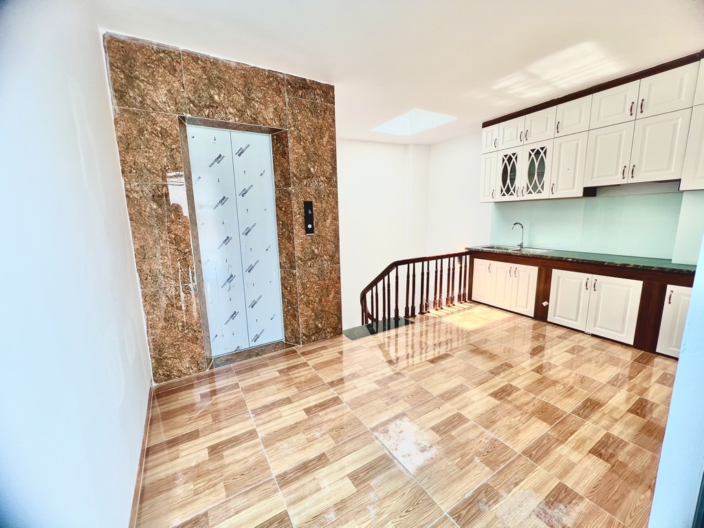 Cần bán Nhà mặt tiền đường Khuyến Lương, Phường Thanh Trì, Diện tích 45m², Giá 10.9 Tỷ 5