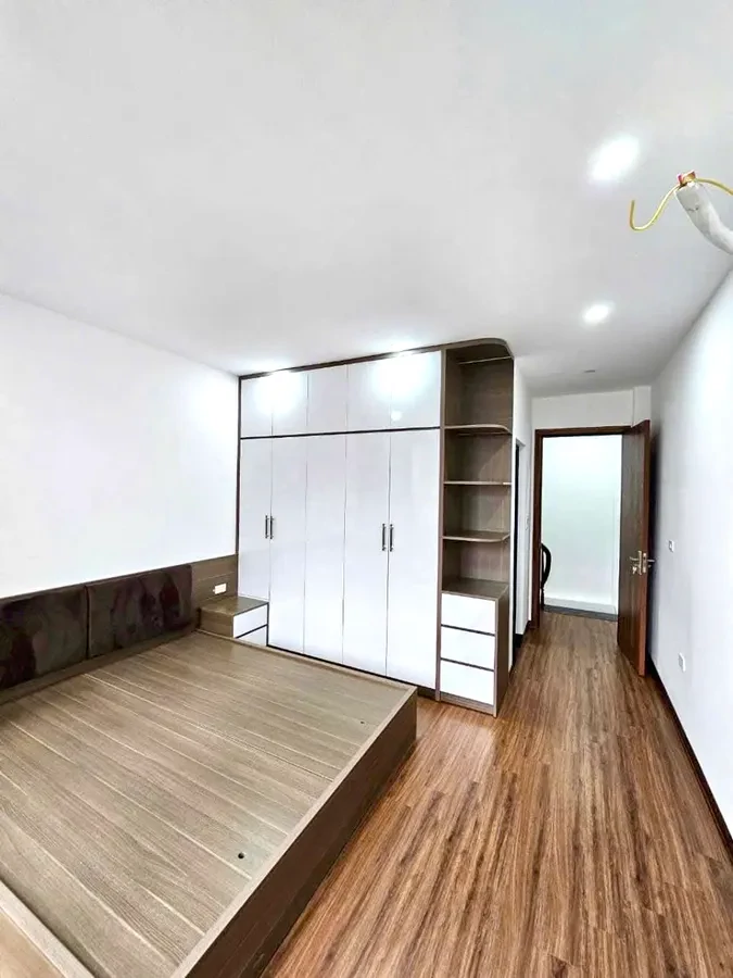 NHÀ MỚI ĐẸP Phố Ngọc Lâm 33m2 X 5 tầng X 7.3 tỷ Long Biên Hà Nội. 4