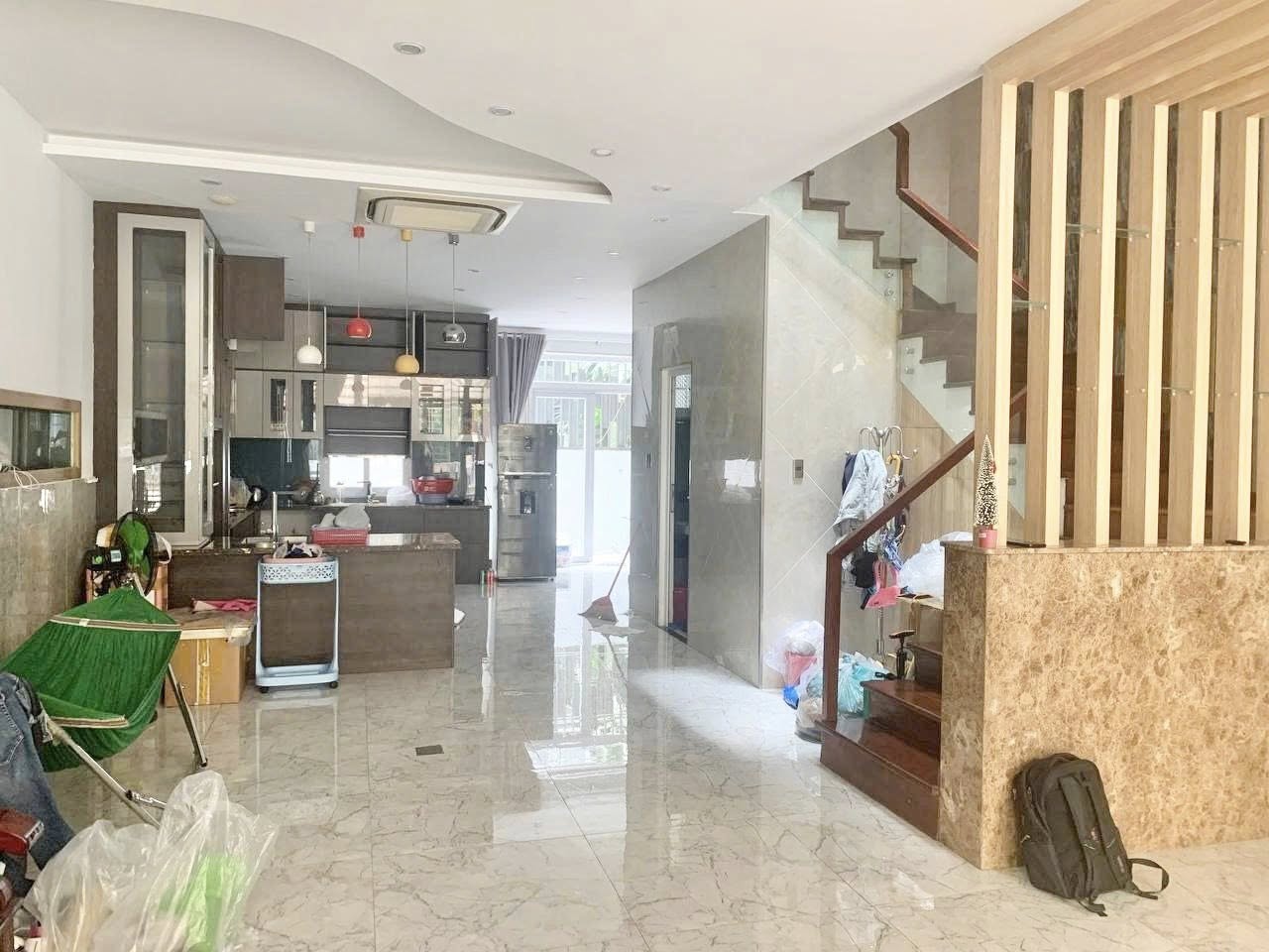 Cho thuê Biệt thự dự án Jamona Home Resort, Diện tích 300m²,4PN đủ tiện nghi cao cấp Giá 18 Tr 3