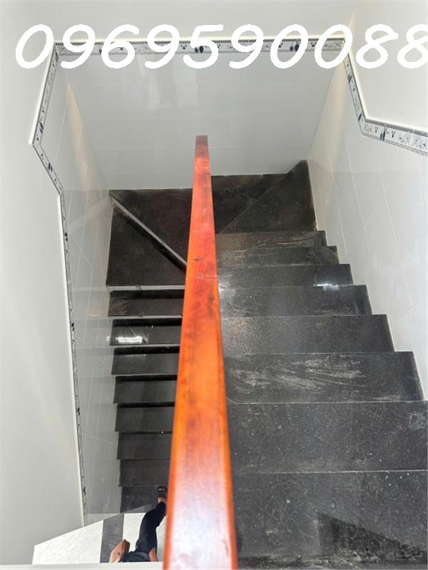 Nhà Mới ở ngay 60m2 3T Văn Cao-Nguyễn Sơn  gần chợ, giá chỉ 6 tỷ.. 3