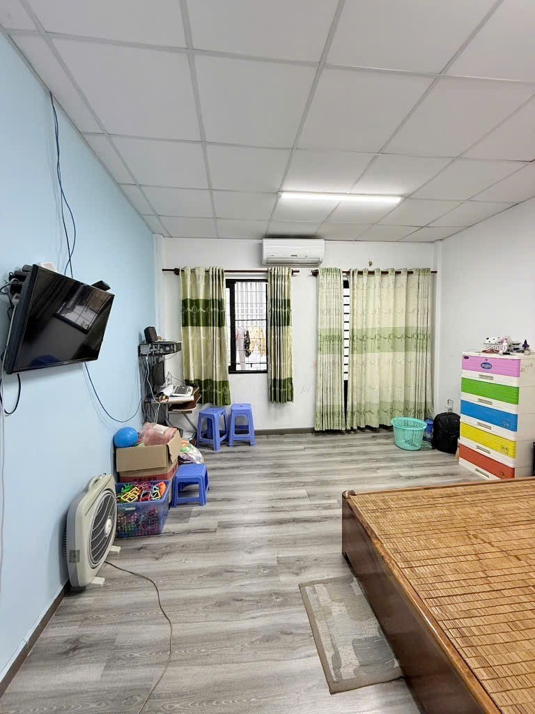 Bán gấp nhà Cộng Hòa, Tân Bình, 4x19, 76m2, chuẩn đẹp, chỉ 5 tỷ nhỉnh