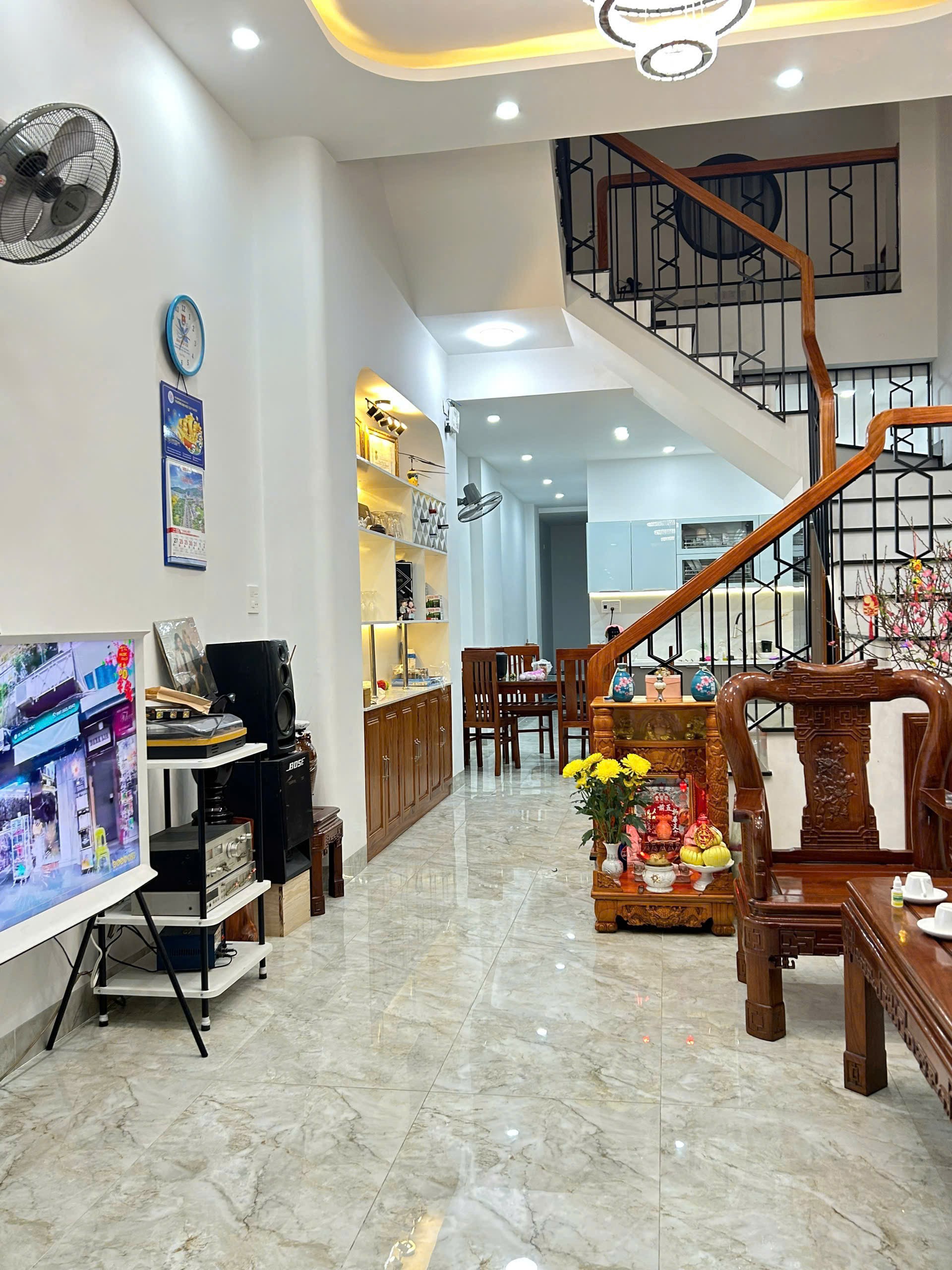 Cần bán Nhà ở, nhà cấp 4, nhà hẻm đường Trần Hưng Đạo, Phường Đống Đa, Diện tích 81m², Giá 4.9 Tỷ