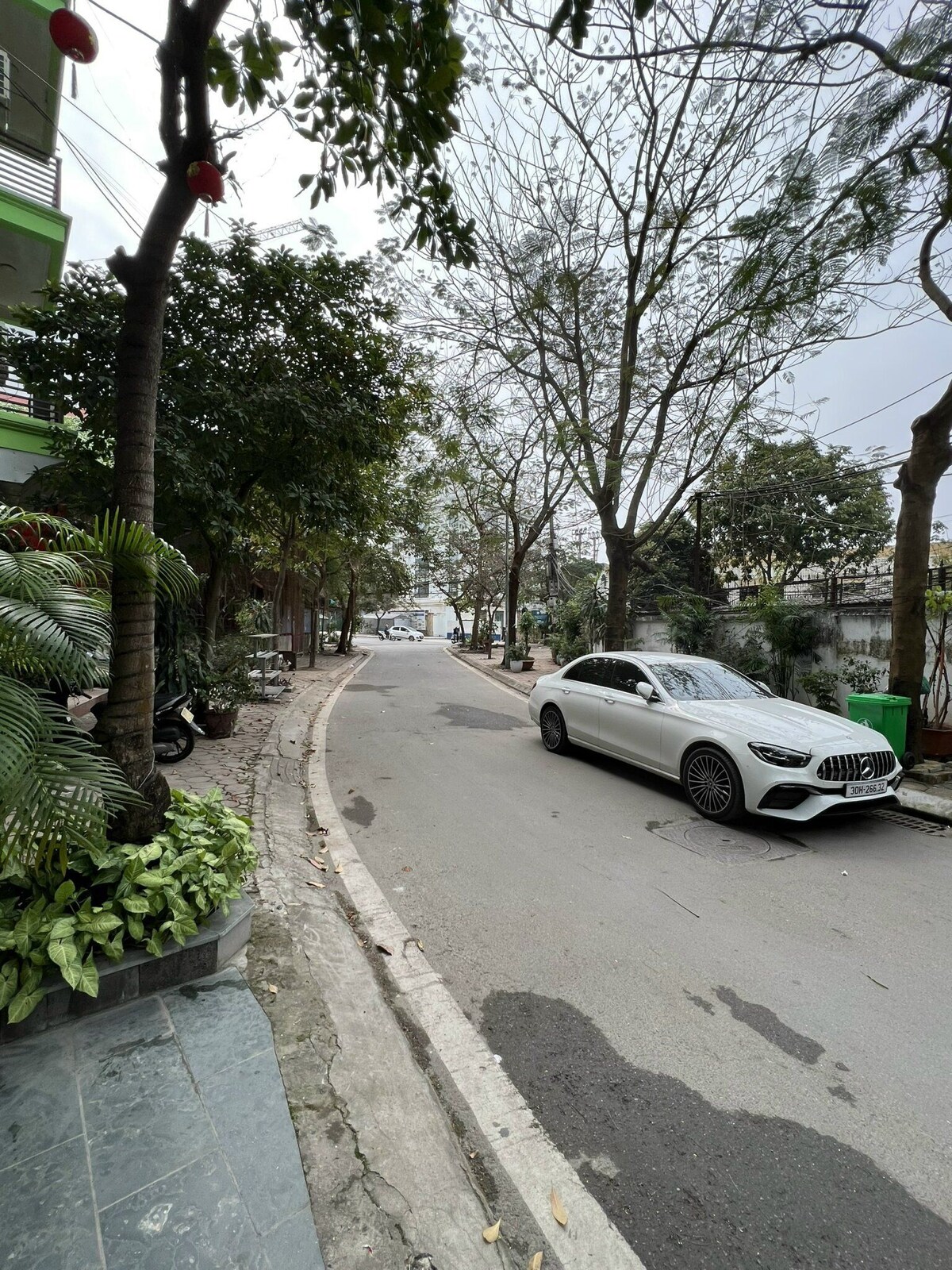 Siêu Phẩm Building Trịnh Công Sơn 205M2 9 Tầng 1 Hầm 143 Tỷ Rất Gần Hồ Tây
