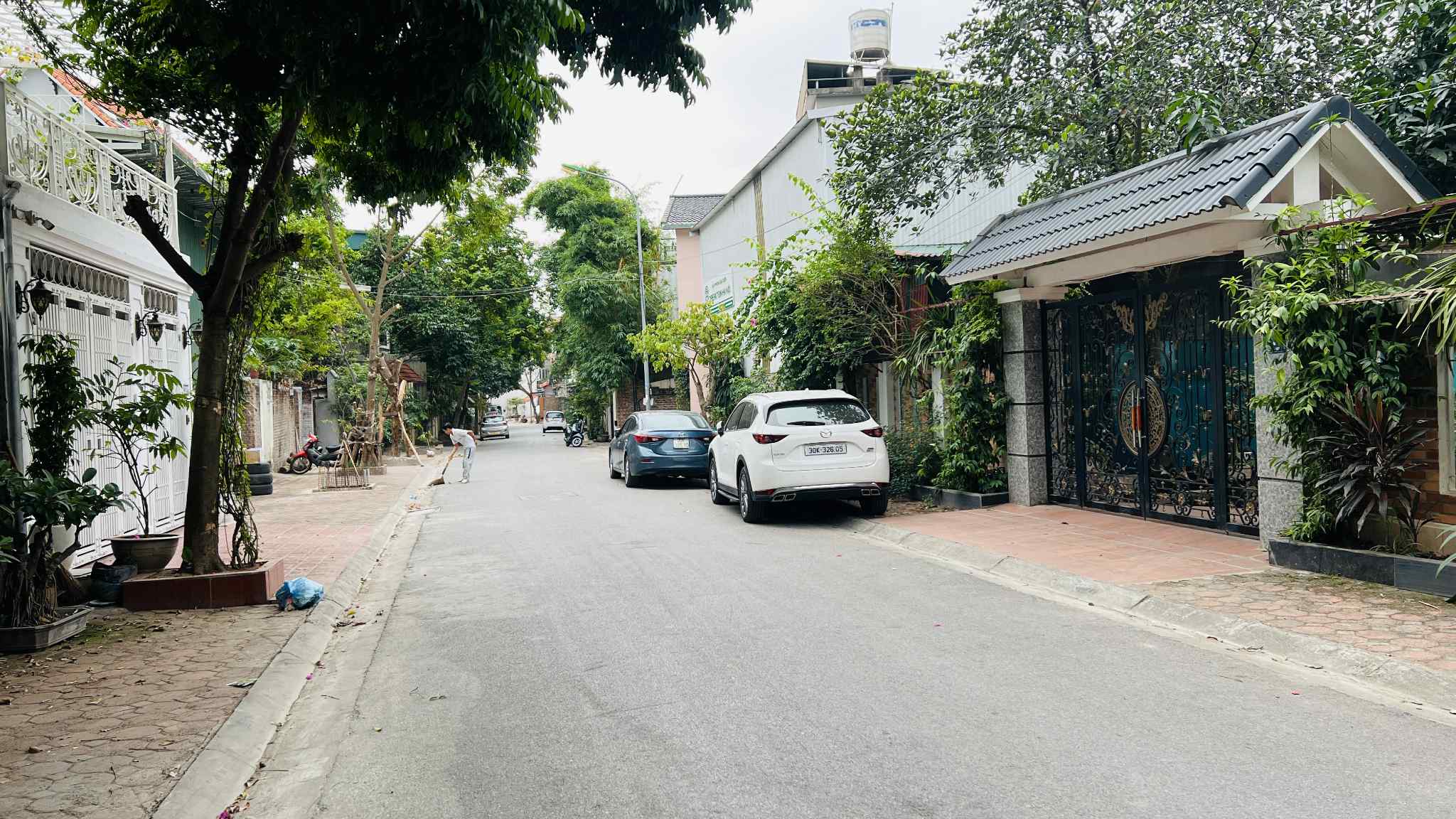 BÁN ĐẤT MẶT PHỐ TƯ ĐÌNH – LONG BIÊN, 100m², mặt tiền 7.4m, vỉa hè, ôtô 2 chiều 2