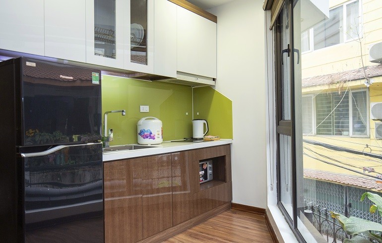 Cho thuê căn hộ 1PN rộng 45m2 tại Đào Tấn, Ba Đình, đầy đủ nội thất đẹp, hiện đại 4