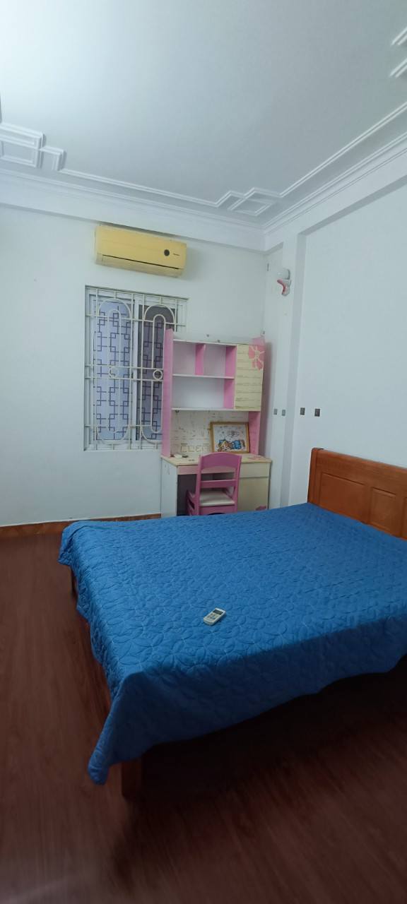 Cho thuê nhà riêng ngõ 342 Hồ Tùng Mâu, Từ Liêm 35m x 4T, 3PN3VS full đồ giá 11 triệu 2