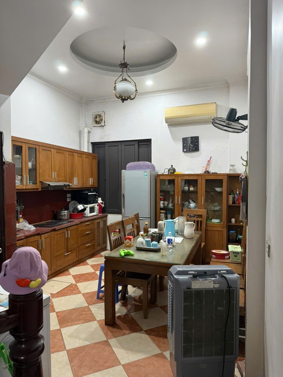 Cho thuê nhà riêng Trần Duy Hưng quận Cầu Giấy 50m x 5T, 6PN4VS giá 20TR, 20m ra phố 2