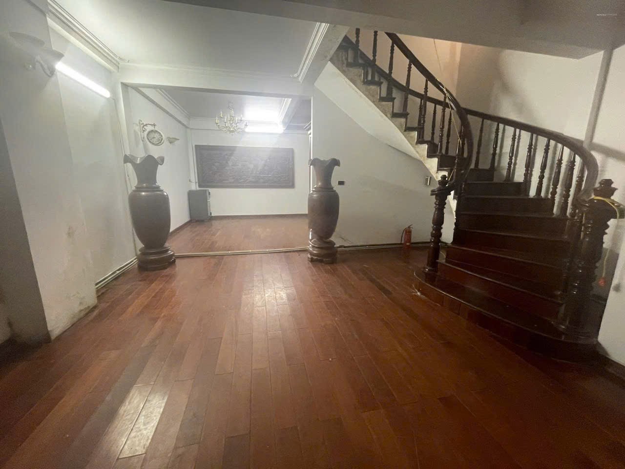 Cho thuê nhà ngõ 61 Phạm Tuấn Tài, Cầu Giấy 76m x 4T, 6PN4VS giá 25tr, ô tô tránh 2