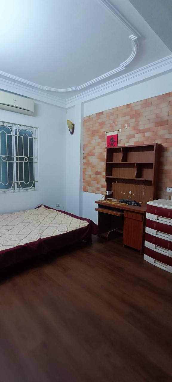 Cho thuê nhà riêng ngõ 342 Hồ Tùng Mâu, Từ Liêm 35m x 4T, 3PN3VS full đồ giá 11 triệu 3