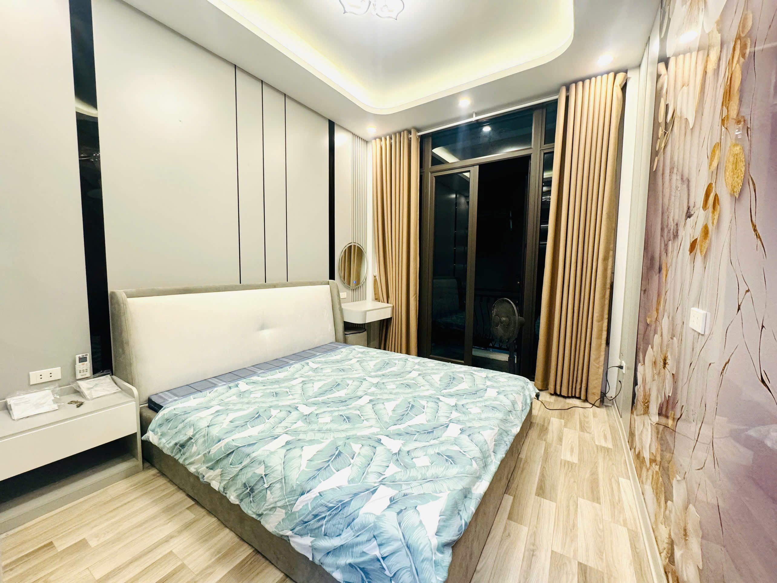 Nhà ĐẸP LONG LANH,  full đồ 50m x 5T, 6PN giá 18TR  Minh Khai, Hai Bà Trưng, ở GĐ - nhóm 4