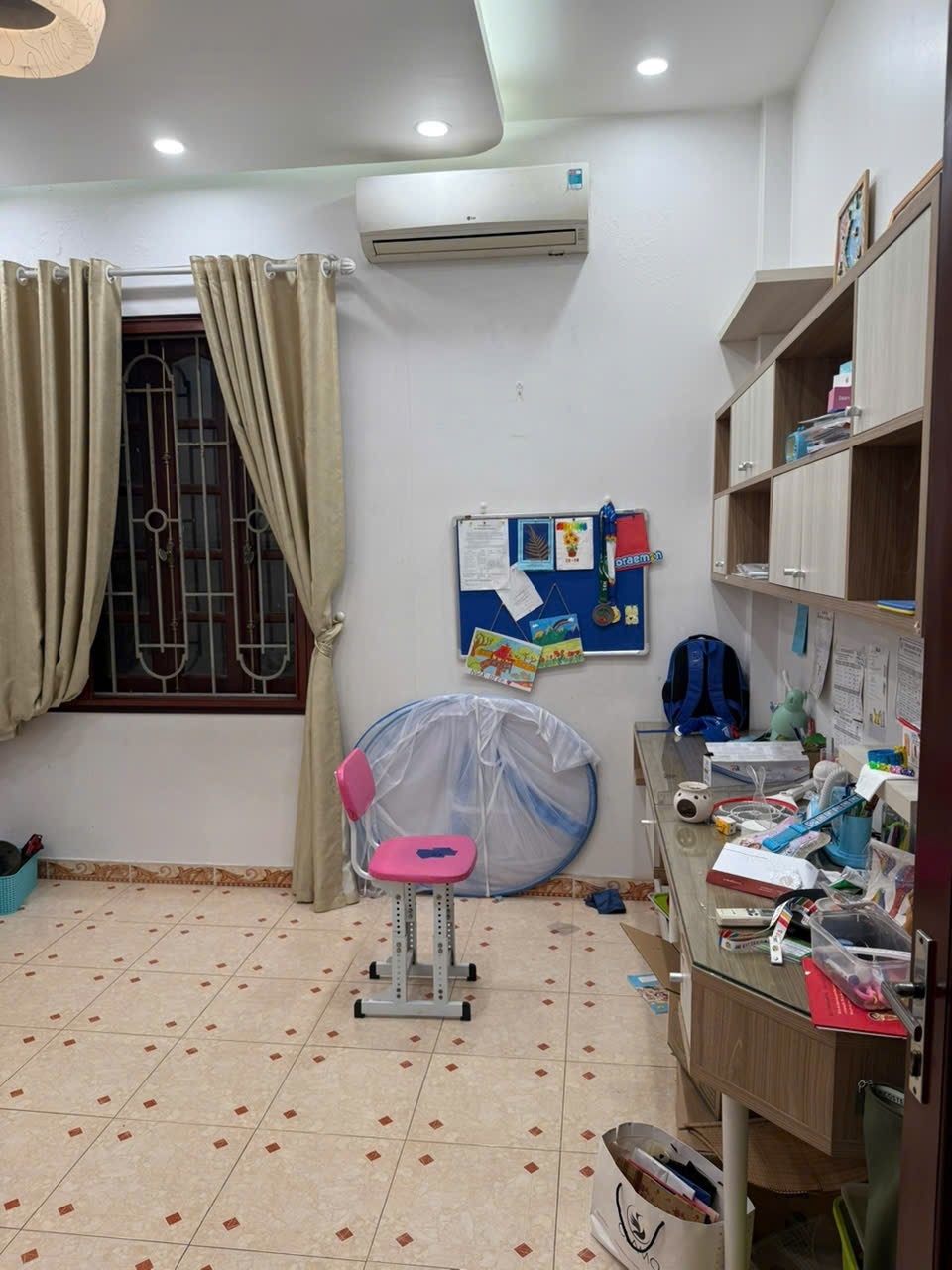 Cho thuê nhà riêng Trần Duy Hưng quận Cầu Giấy 50m x 5T, 6PN4VS giá 20TR, 20m ra phố 4