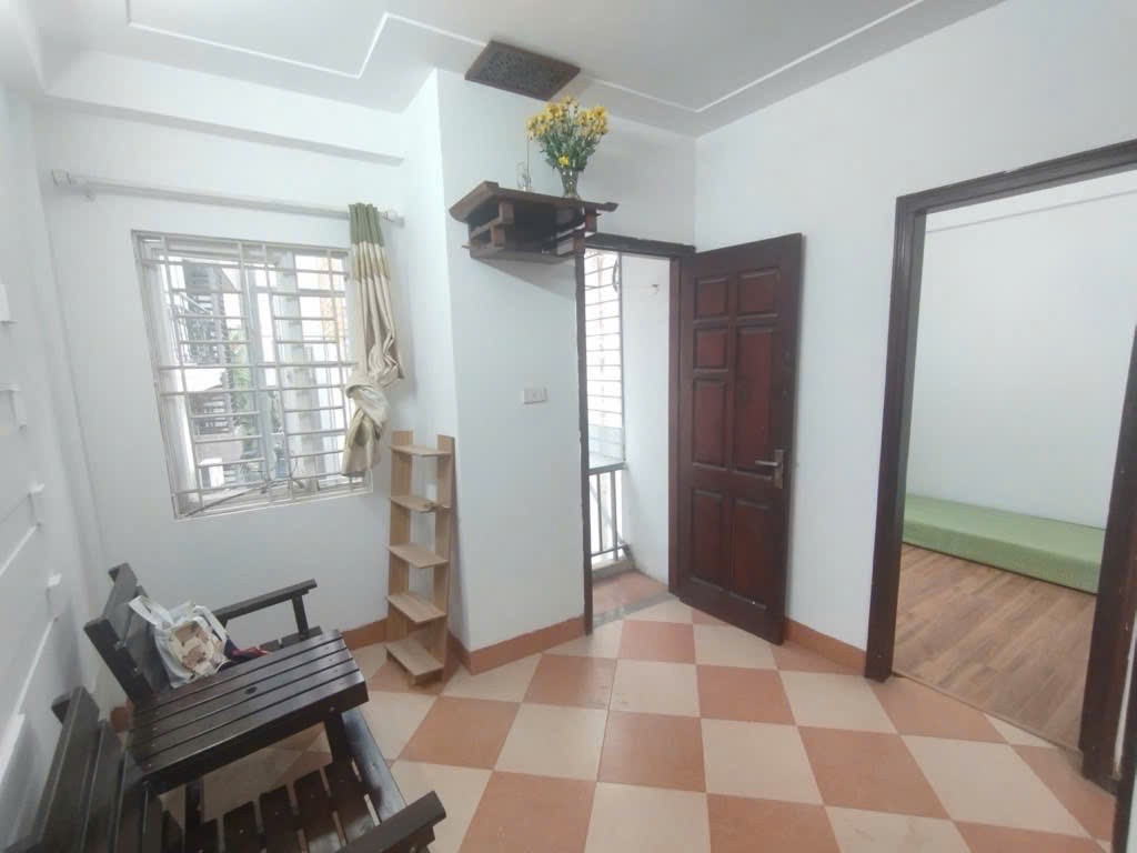 Bán căn hộ CCMN ngõ 93 Trung Kính quận Cầu Giấy 36m giá 1.5 tỷ, sang tên chính chủ
