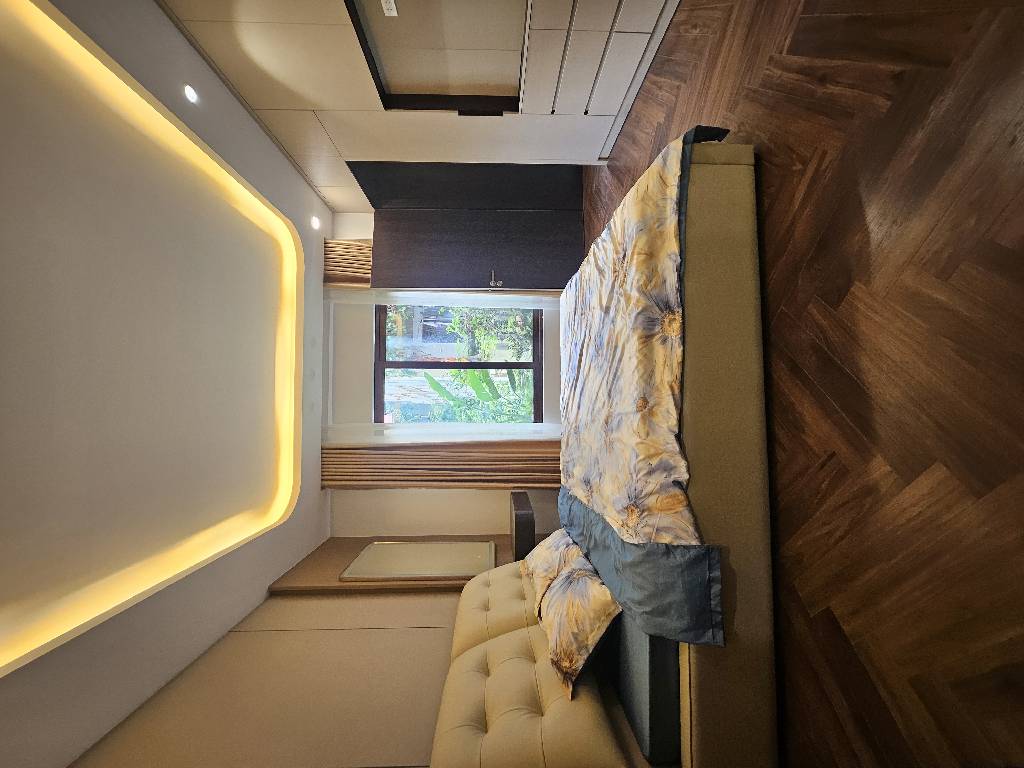 Bán nhà phố Trần Duy Hưng, Cầu Giấy, 50m ra phố, Lô góc, Thang máy, Ngõ thông, Kinh doanh, 49m2x5T 6