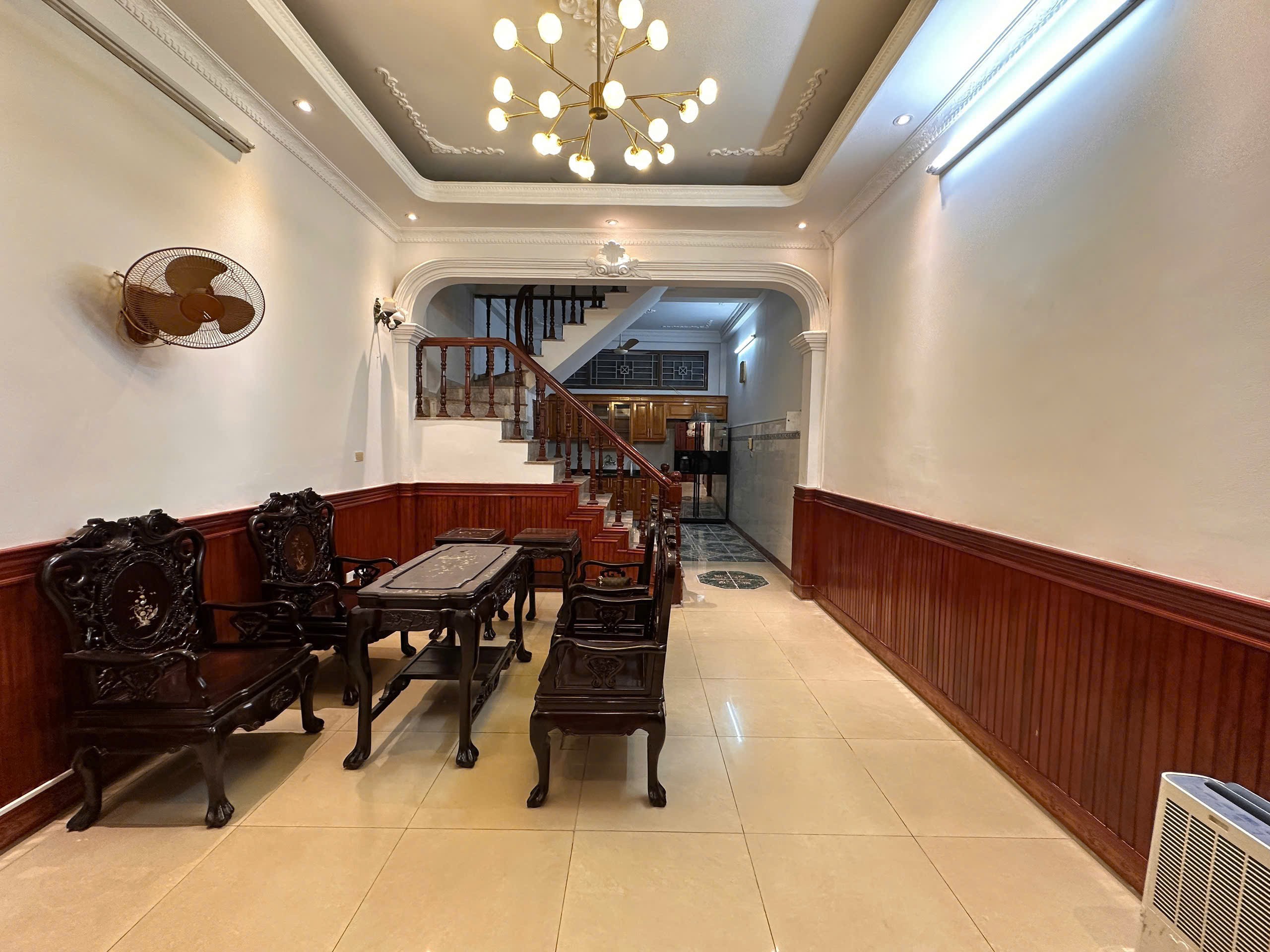 Cho thuê nhà ngõ Quan Thổ 1, Đống Đa 60m x 5T, 4PN3WC giá 18 triệu, 50m ra bãi gửi xe