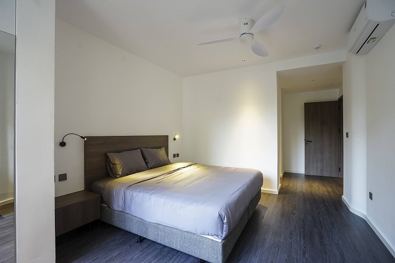 Cho thuê căn hộ rộng 169m2, 3PN tại Quảng Khánh, Tây Hồ, có ban công, view hồ, đủ đồ hiện đại 5