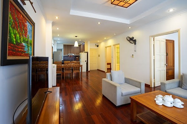 Cho thuê căn hộ rộng 95m2, 2PN tại Tô Ngọc Vân, quận Tây Hồ, đủ đồ 3