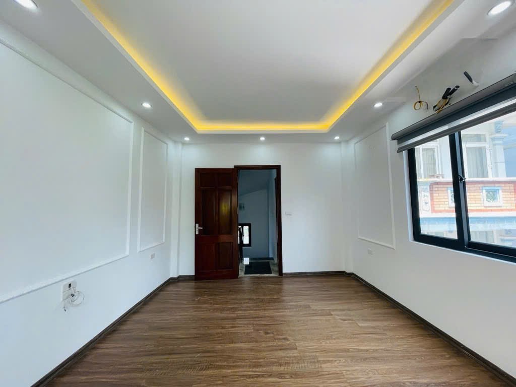 CẦU ĐƠ HÀ ĐÔNG 4 TẦNG 43M CHỈ 8,X TỶ _ CÁCH CHỢ HÀ ĐÔNG 200M_50M RA OTO 3