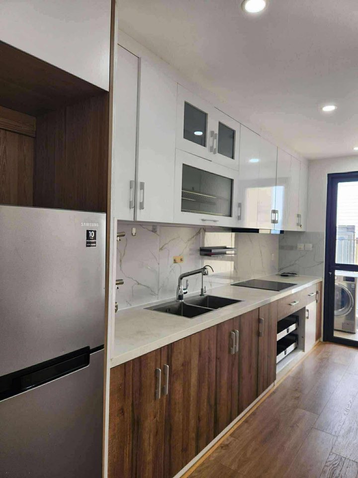 Bán căn hộ 3PN - 93m2 tại VINHOMES D'CAPITALE, giá 9.x tỷ 2