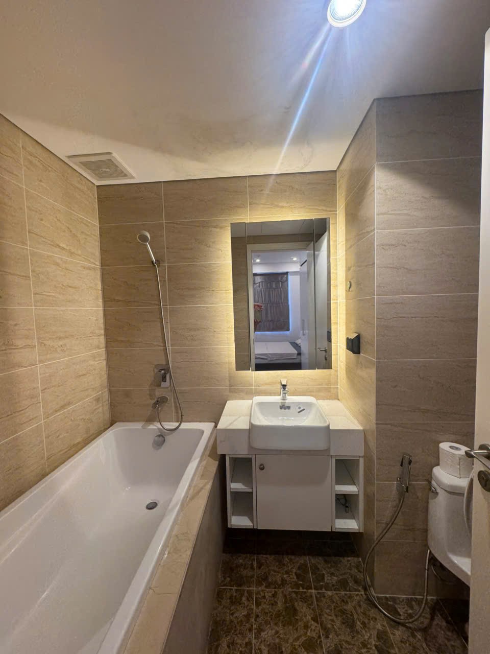 Cần bán Căn hộ chung cư dự án Vinhomes D'Capitale, Diện tích 73m², Giá 7.6 Tỷ 7