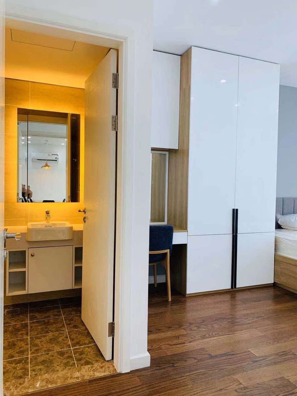 Cần bán căn 2PN VINHOMES D'CAPITALE, tòa C6, giá tốt 4